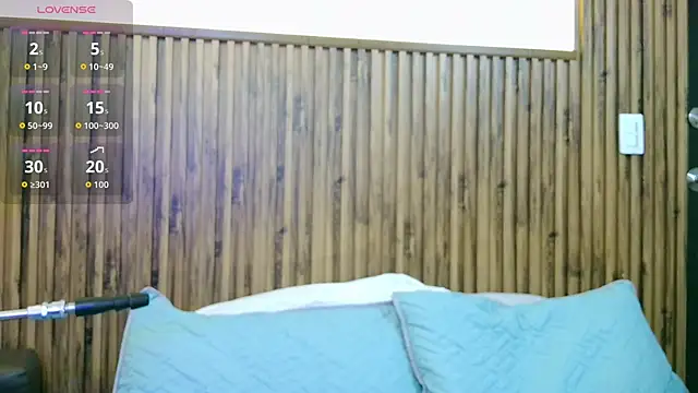 Snapshot of ValeryCortezm chatting on 09/23/25, 11:46 ValeryCortezm online show from 09/23/25, 11:46