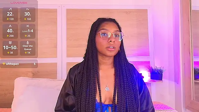 Snapshot of ValeryCortezm chatting on 11/05/25, 03:34 ValeryCortezm online show from 11/05/25, 03:34