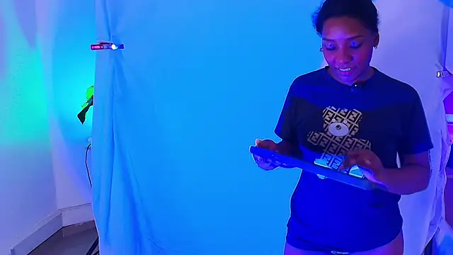 ValeryCortezm online show from 01/16/26, 12:42