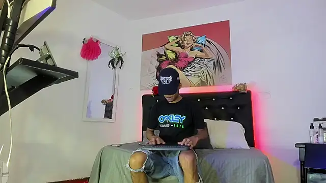 Snapshot of xxKamadevaxx chatting on 11/03/25, 12:28 xxKamadevaxx online show from 11/03/25, 12:28