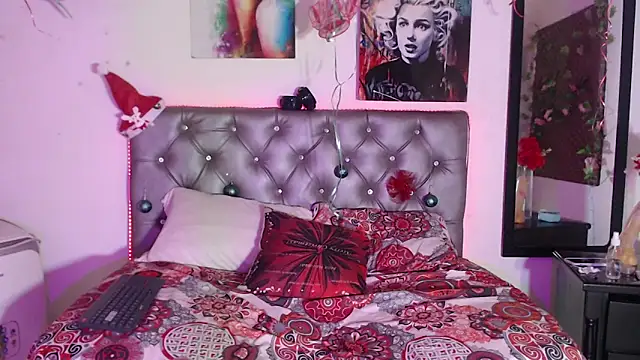 Snapshot of xxKamadevaxx chatting on 11/28/25, 12:30 xxKamadevaxx online show from 11/28/25, 12:30