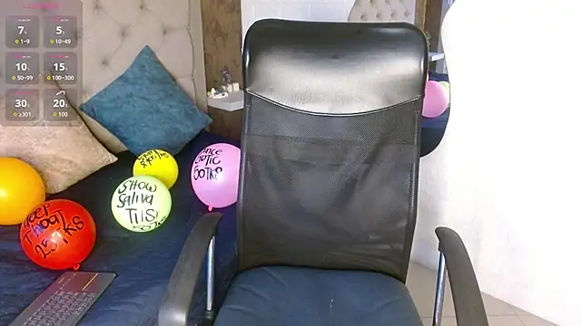 daphne walton online show from 11/20/25, 10:59