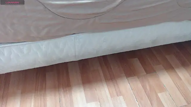 Snapshot of Shantal__G chatting on 10/01/25, 05:19 Shantal  G online show from 10/01/25, 05:19