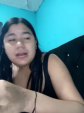 Snapshot of April_Becker chatting on 04/19/26, 02:33 April Becker online show from 04/19/26, 02:33