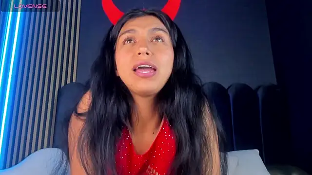 Keila Fg online show from 11/07/25, 07:58