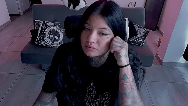 Snapshot of Unatatuada chatting on 03/05/26, 05:31 Unatatuada online show from 03/05/26, 05:31