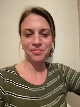 Snapshot of ScarlettNoirr chatting on 05/13/26, 05:54 ScarlettNoirr online show from 05/13/26, 05:54