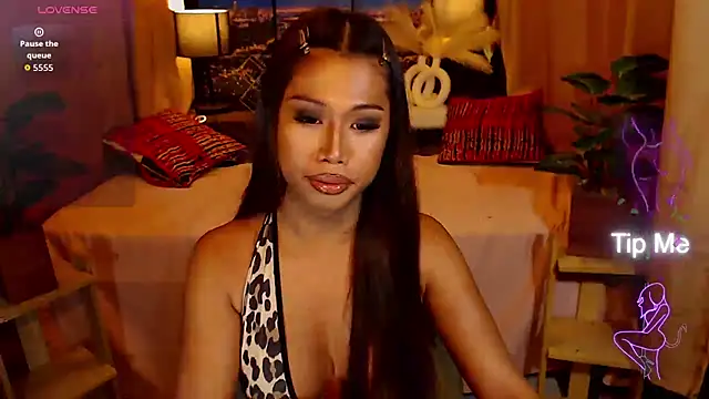 XGoddessOfSatisfactionxX online show from 07/05/26, 11:12
