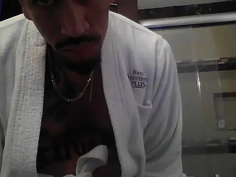 Snapshot of busnfatnutsLildee chatting on 08/02/26, 12:36 busnfatnutsLildee online show from 08/02/26, 12:36
