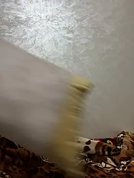 lara9Qouin online show from 02/23/26, 09:56