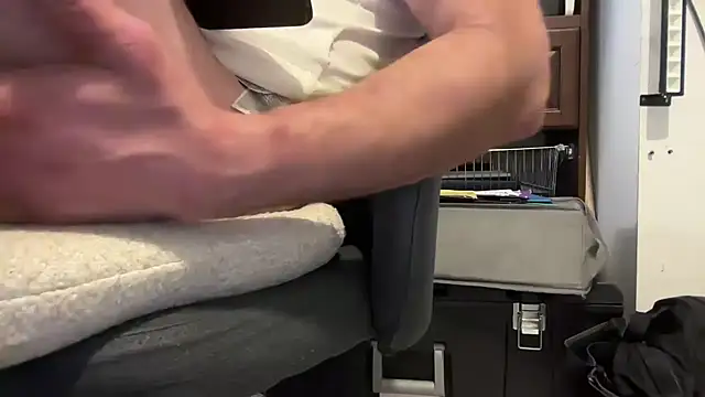 jasoncali305 online show from 04/13/26, 12:49