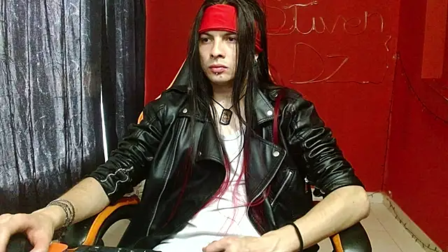 Snapshot of stvn_hot chatting on 04/15/26, 05:31 stvn hot online show from 04/15/26, 05:31