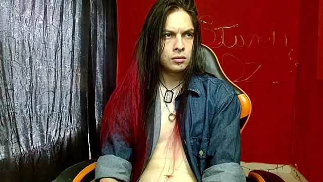 Snapshot of stvn_hot chatting on 04/17/26, 04:54 stvn hot online show from 04/17/26, 04:54