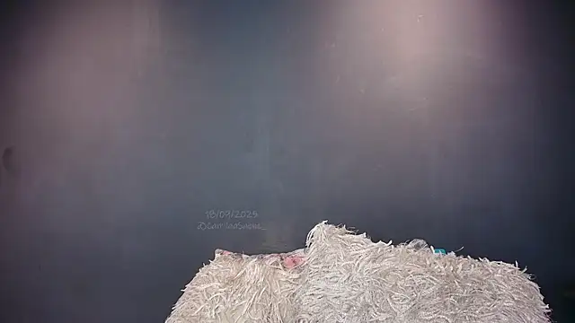 CamilaaSaenz online show from 09/18/25, 07:27