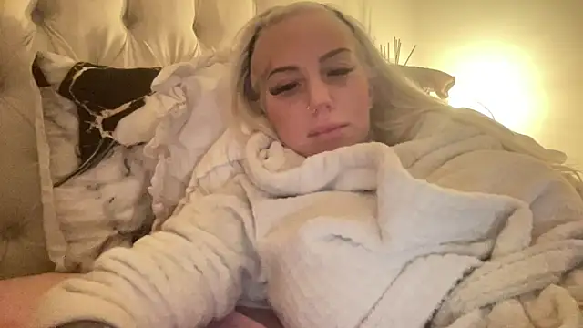 Snapshot of paulinaalatalo chatting on 03/16/26, 10:58 paulinaalatalo online show from 03/16/26, 10:58