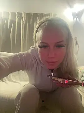 Snapshot of paulinaalatalo chatting on 04/16/26, 02:12 paulinaalatalo online show from 04/16/26, 02:12