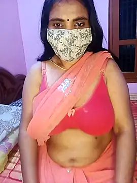 Snapshot of KannadaTamilTeluguBeauty chatting on 10/26/25, 12:55 KannadaTamilTeluguBeauty online show from 10/26/25, 12:55