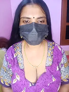 Snapshot of KannadaTamilTeluguBeauty chatting on 10/30/25, 04:41 KannadaTamilTeluguBeauty online show from 10/30/25, 04:41