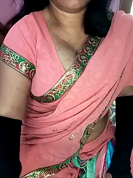 Snapshot of KannadaTamilTeluguBeauty chatting on 11/11/25, 08:03 KannadaTamilTeluguBeauty online show from 11/11/25, 08:03