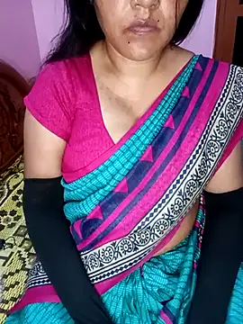 Snapshot of KannadaTamilTeluguBeauty chatting on 11/14/25, 05:11 KannadaTamilTeluguBeauty online show from 11/14/25, 05:11