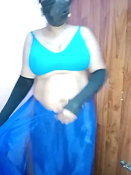 Snapshot of KannadaTamilTeluguBeauty chatting on 11/18/25, 04:00 KannadaTamilTeluguBeauty online show from 11/18/25, 04:00