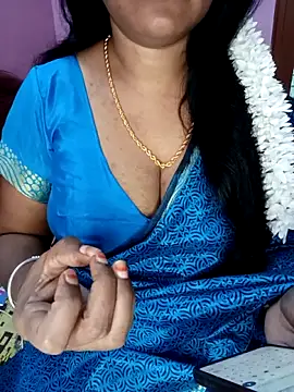 Snapshot of KannadaTamilTeluguBeauty chatting on 12/03/25, 12:03 KannadaTamilTeluguBeauty online show from 12/03/25, 12:03