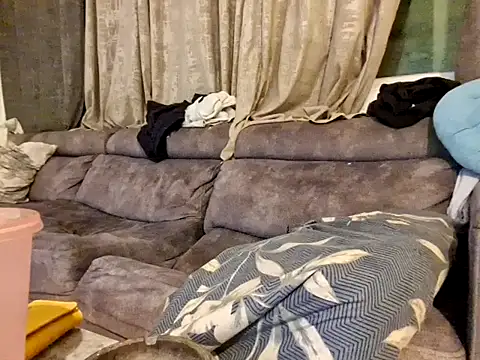 Snapshot of Alexis21821 chatting on 03/19/26, 04:33 Alexis21821 online show from 03/19/26, 04:33