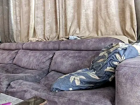 Snapshot of Alexis21821 chatting on 04/01/26, 08:26 Alexis21821 online show from 04/01/26, 08:26