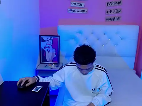 EL VENEZOLANO 22CM online show from 09/18/25, 06:48