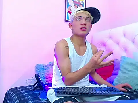 EL VENEZOLANO 22CM online show from 11/09/25, 04:55