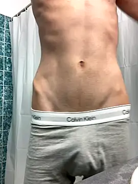 Secretcartier online show from 10/23/25, 07:12