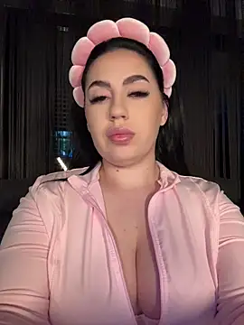 Andrestarr online show from 06/15/26, 07:05
