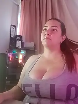 Snapshot of alexiaystive3 chatting on 11/14/25, 02:38 alexiaystive3 online show from 11/14/25, 02:38