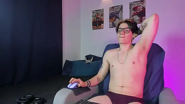 Snapshot of Jerry_Cole chatting on 10/03/25, 03:14 Jerry Cole online show from 10/03/25, 03:14