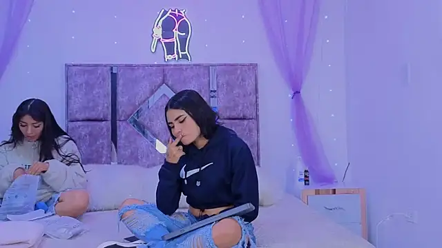 danilu and eva21 online show from 10/16/25, 08:21