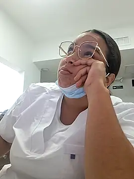 Aliciabloom online show from 01/16/26, 10:58