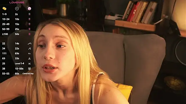 ellliefrost online show from 09/22/25, 01:02