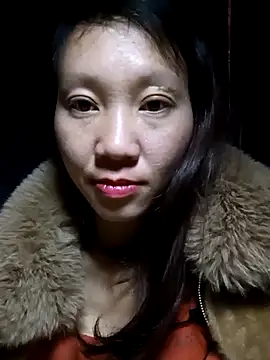 bonnie-00 online show from 11/23/25, 02:17