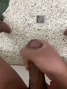 ali  ali210 online show from 12/16/25, 11:10