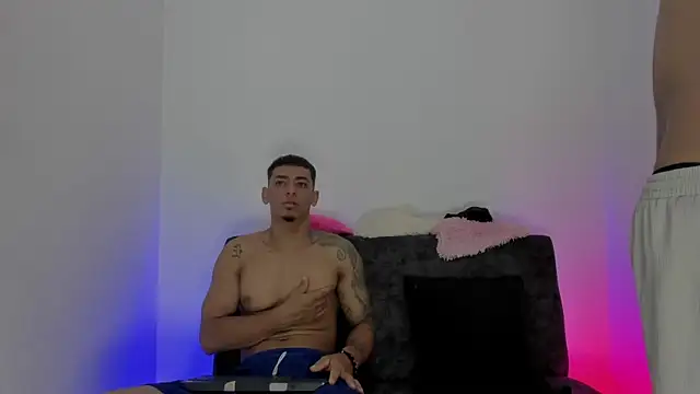 Snapshot of maykel_and_mike chatting on 10/10/25, 02:49 maykel and mike online show from 10/10/25, 02:49