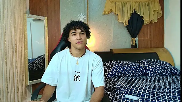 Snapshot of fire_drako_ chatting on 02/19/26, 07:21 fire drako online show from 02/19/26, 07:21