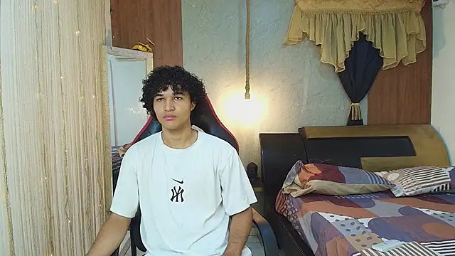 Snapshot of fire_drako_ chatting on 03/13/26, 06:20 fire drako online show from 03/13/26, 06:20