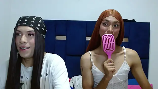 PinkLuna LolaBloom online show from 05/15/26, 11:01