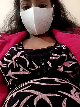 riyahot-3 online show from 12/17/25, 10:21