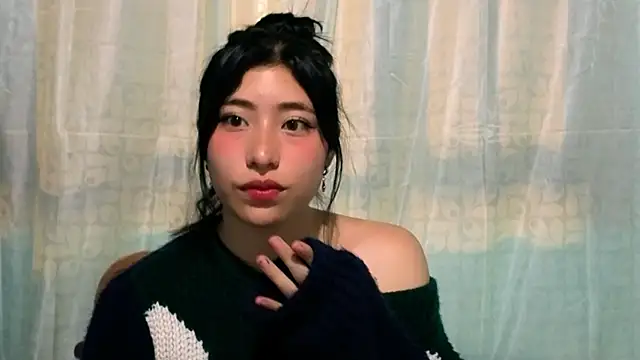 Snapshot of Sullyoonn chatting on 11/07/25, 11:49 Sullyoonn online show from 11/07/25, 11:49