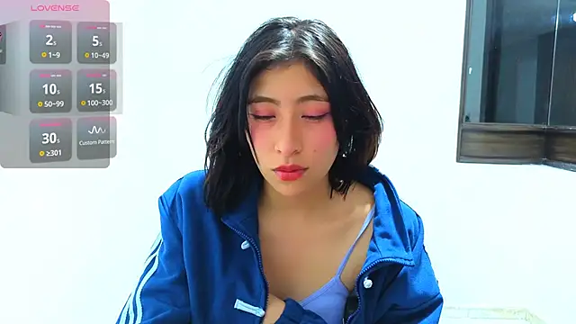 Snapshot of Sullyoonn chatting on 04/22/26, 03:53 Sullyoonn online show from 04/22/26, 03:53