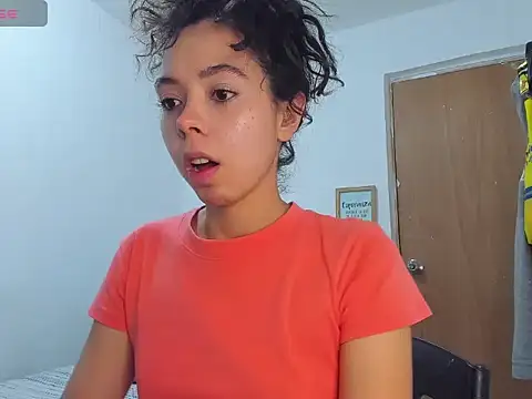 Annie rosse1017 online show from 10/18/25, 01:52