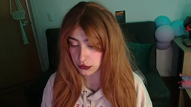 Miacatsito3 online show from 11/25/25, 11:49