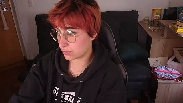 Miacatsito3 online show from 01/15/26, 09:07