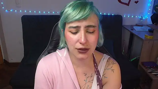Miacatsito3 online show from 06/30/26, 02:56